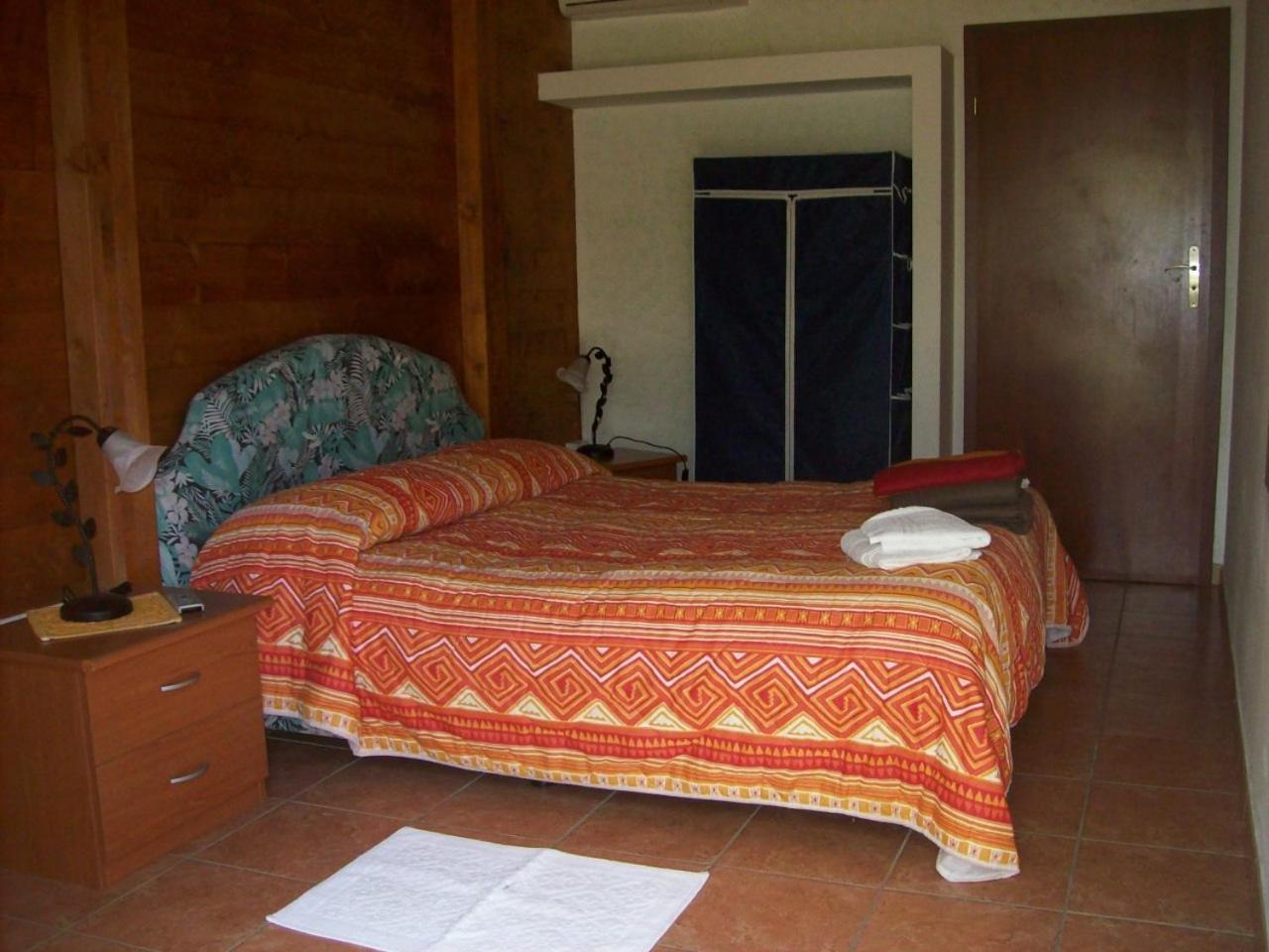 B&B Domo De Pedra Tottubella Exterior photo